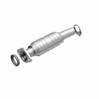 MagnaFlow Direct Fit Catalytic Converter 04-06 Toyota Sienna 3.3L AWD Rear