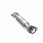 MagnaFlow Direct Fit Catalytic Converter 06-10 Hyundai Elantra 2.0L Rear/2011 Kia Soul 2.0L Rear
