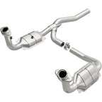 MagnaFlow Direct Fit Catalytic Converter 07-11 Dodge Nitro 4.0L