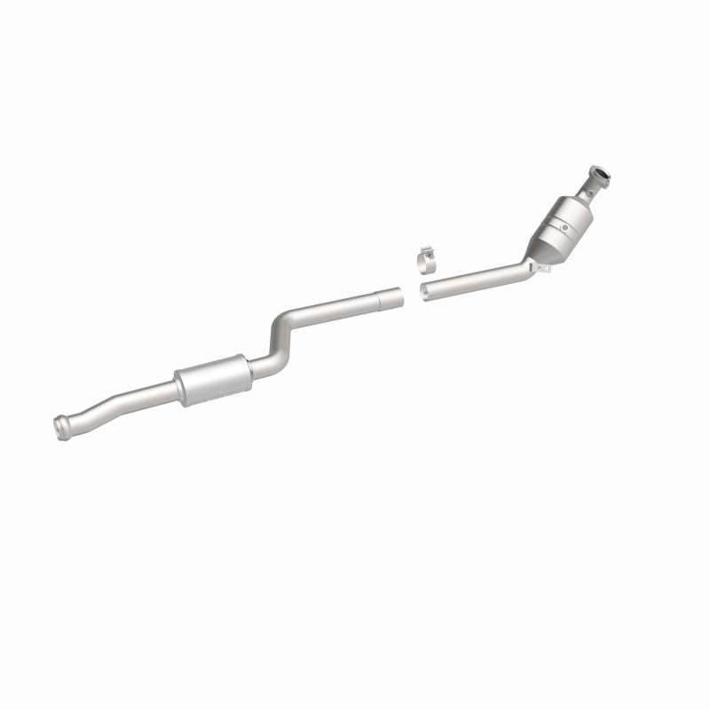 MagnaFlow Direct Fit Catalytic Converter 08-10 C300 3.0L D/S