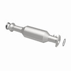 MagnaFlow Direct Fit Catalytic Converter 97-01 Honda CR-V 2.0L