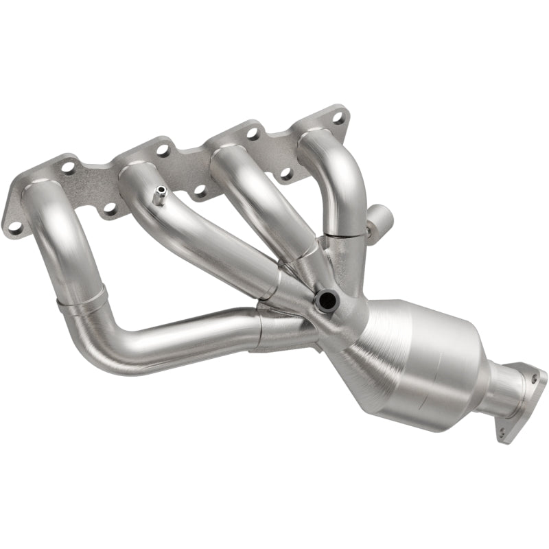 MagnaFlow Direct Fit Catalytic Converter 98-99 Nissan Frontier 2.4L