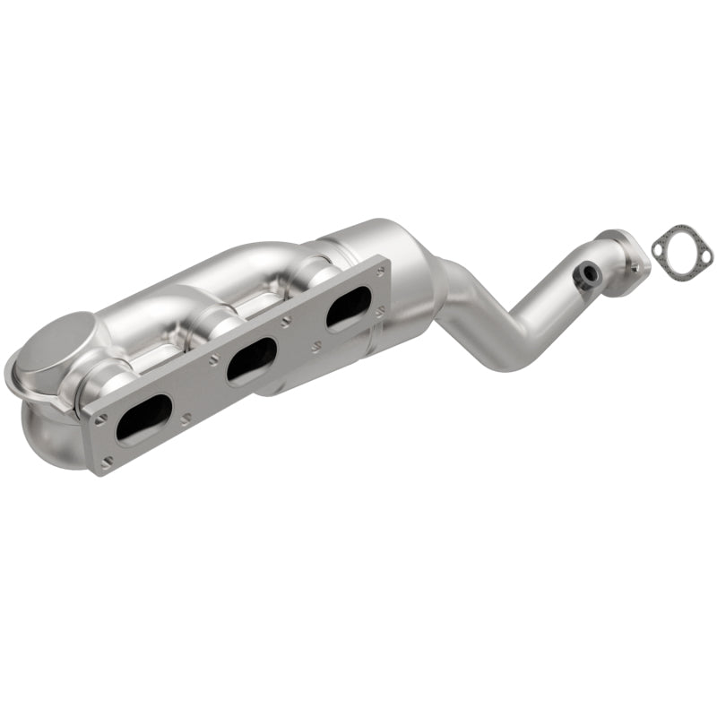 MagnaFlow Direct Fit Catalytic Converter BMW 5 99-00 Front