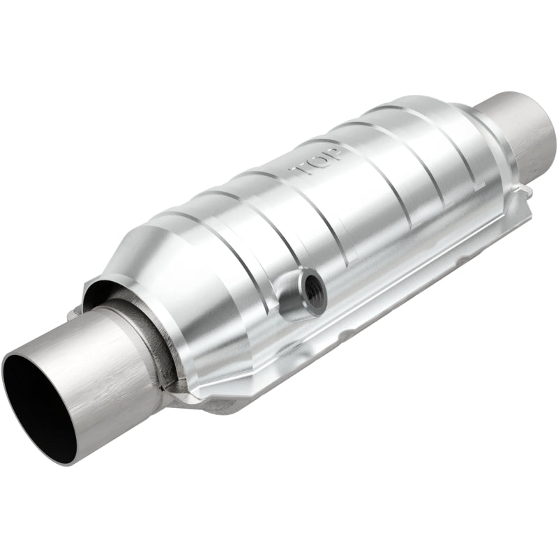 MagnaFlow Universal Catalytic Converter 2.25 OEM Angled O2