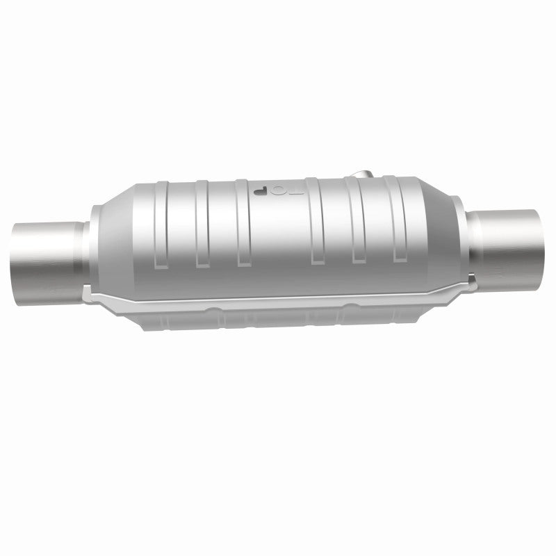 MagnaFlow Universal Catalytic Converter 2.25 OEM Angled O2