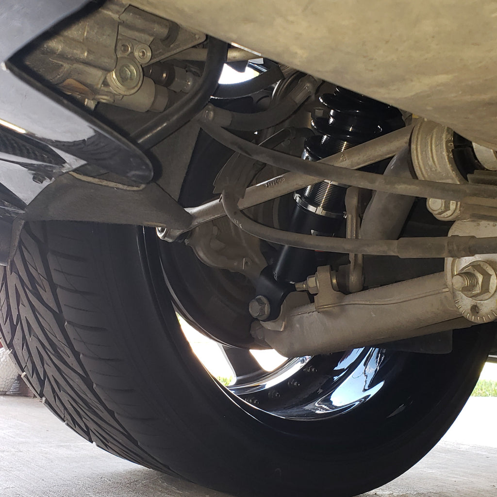 SILVER’S NEOMAX COILOVERS CHEVROLET CORVETTE C7 2014-2019 Silver's Suspension