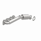 MagnaFlow Direct Fit Catalytic Converter 02-04 Volkswagen Passat 4.0L