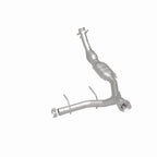 MagnaFlow Direct Fit Catalytic Converter 03-04 Ford Expedition 5.4L V8 Passenger Side