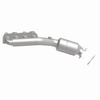 MagnaFlow Direct Fit Catalytic Converter 02-04 VW Passat 4.0L