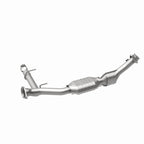 MagnaFlow Direct Fit Catalytic Converter 03 Lincoln Navigator 5.4L