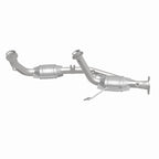 MagnaFlow Direct Fit Catalytic Converter 96-99 Ford Taurus3.0L 50S