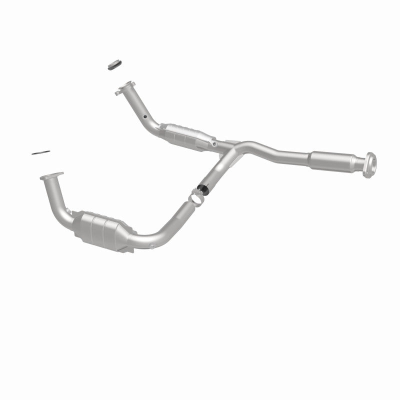 MagnaFlow Direct Fit Catalytic Converter 05-06 GMC Envoy XL Denali