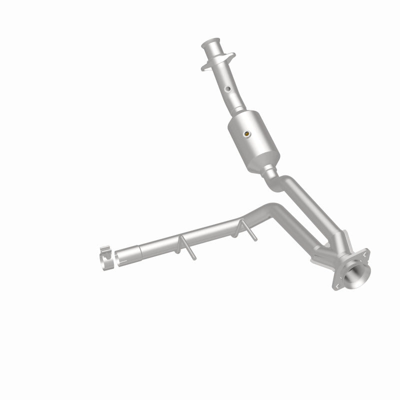 MagnaFlow 18-20 Ford F-150 V6 3.3L Right Underbody Direct-Fit Catalytic Converter