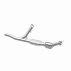 MagnaFlow Direct Fit Catalytic Converter 97-98 Ford Trucks 4.2L