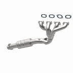 MagnaFlow Direct Fit Catalytic Converter 02-03 BMW 745i 4.4L