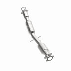 MagnaFlow Direct Fit Catalytic Converter 05-09 Volvo V50 2.4L