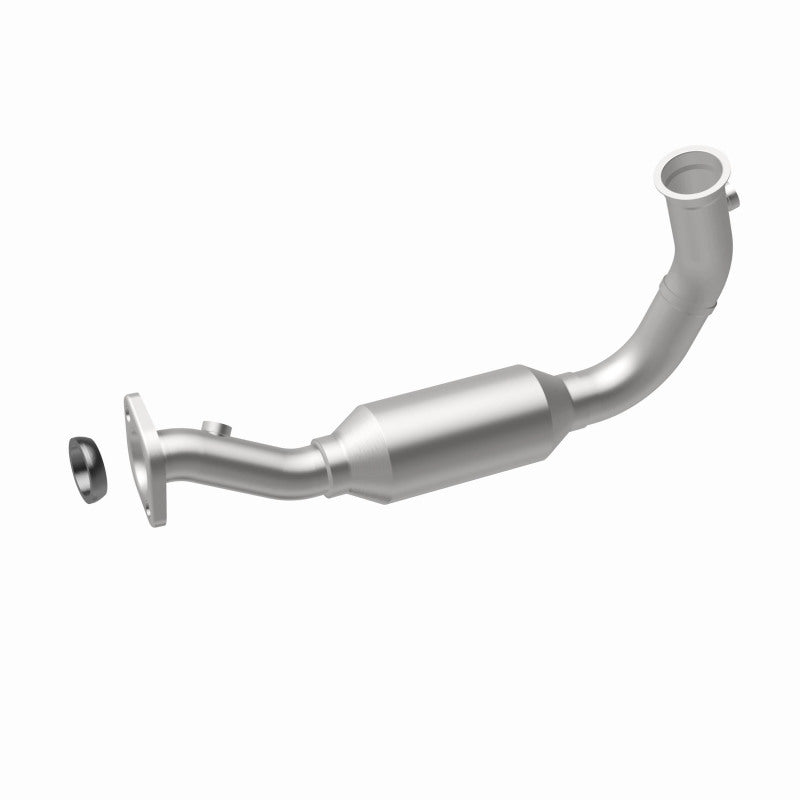 MagnaFlow Conv Direct Fit OEM 2004 Jeep Liberty Underbody