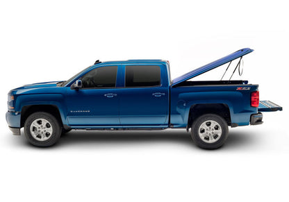 UnderCover 15-19 Chevy Silverado 1500 (19 Legacy) & 2500/3500HD 5.8ft Lux Bed Cover- Deep Ocean Blue