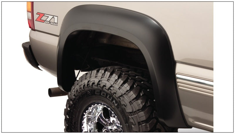 Bushwacker 07-07 Chevy Silverado 1500 Classic Fleetside Extend-A-Fender Style Flares 2pc - Black