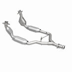MagnaFlow Direct Fit Catalytic Converter 96-98 Ford Mustang 3.8L
