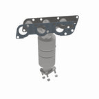 MagnaFlow Direct Fit Catalytic Converter 04-05 Suz Verona2.5 Manifold Front
