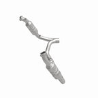 MagnaFlow Direct Fit Catalytic Converter 2006 Dodge RAM 1500 Pickup 5.7L Solid Front Axle