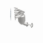 MagnaFlow Direct Fit Catalytic Converter 11-13 Kia Sorento 2.4L Manifold