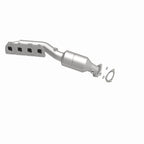 MagnaFlow Direct Fit Catalytic Converter 02-04 Volkswagen Passat 4.0L