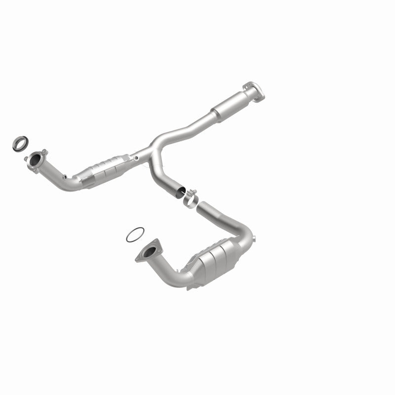 MagnaFlow Direct Fit Catalytic Converter 05-06 GMC Envoy XL Denali