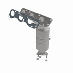 MagnaFlow Direct Fit Catalytic Converter 04-05 Suz Verona2.5 Manifold Front
