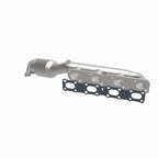 MagnaFlow Direct Fit Catalytic Converter Infiniti/Nissan Trucks 8 5.6L D/S Manifold (49 State)