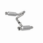 MagnaFlow Direct Fit Catalytic Converter RAIDER- 2006 8 4.7L OEM