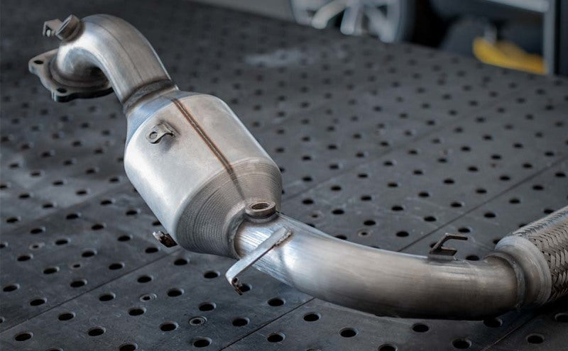 MagnaFlow Direct Fit Catalytic Converter 96-97 Mazda 626 2.0L