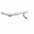 MagnaFlow Direct Fit Catalytic Converter 00-04 Ford E150 4.6L Passenger Side