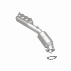 MagnaFlow Direct Fit Catalytic Converter 02-04 VW Passat 4.0L