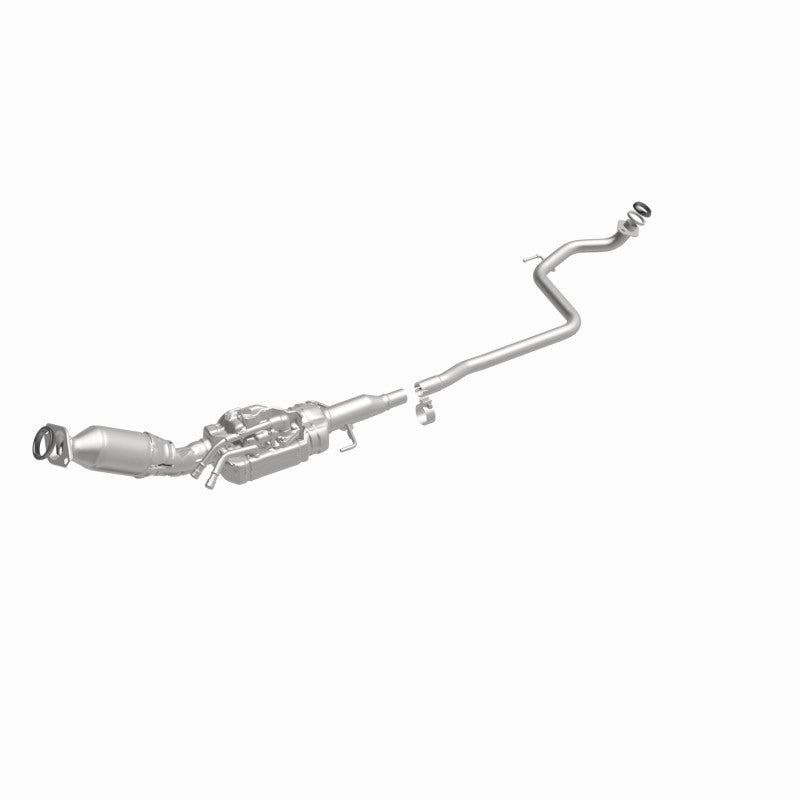 MagnaFlow Direct Fit Catalytic Converter 14-19 Toyota Prius C Base Underbody 1.5L
