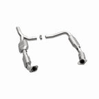 MagnaFlow Direct Fit Catalytic Converter 07-08 Ford E-150 4.6L