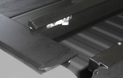 Roll-N-Lock 07-13 Chevy Silverado/Sierra 1500 w/OE Rail Caps LB 96-1/4in M-Series Tonneau Cover