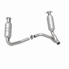MagnaFlow Direct Fit Catalytic Conv 05-06 Dodge Dakota/2006 Mitsubishi Raider 3.7L Y-Pipe Assembly