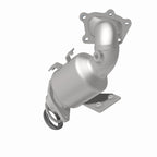 MagnaFlow Direct Fit Catalytic Converter 09-12 Mazda CX-7 2.3 L Underbody