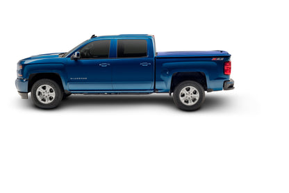 UnderCover 16-18 Chevy Silverado 1500 & 16-19 2500/3500HD 5.8ft Bed Lux Bed Cover - Pull Me Over Red