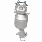 MagnaFlow Direct Fit Catalytic Converter 04-07 Saturn VUE 3.5L Rear
