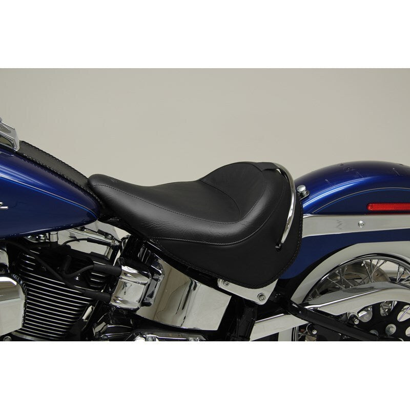 Mustang 05-17 Harley Deluxe(w/ Standard Rack) Wide Touring Solo Seat w/Driver Backrest - Black