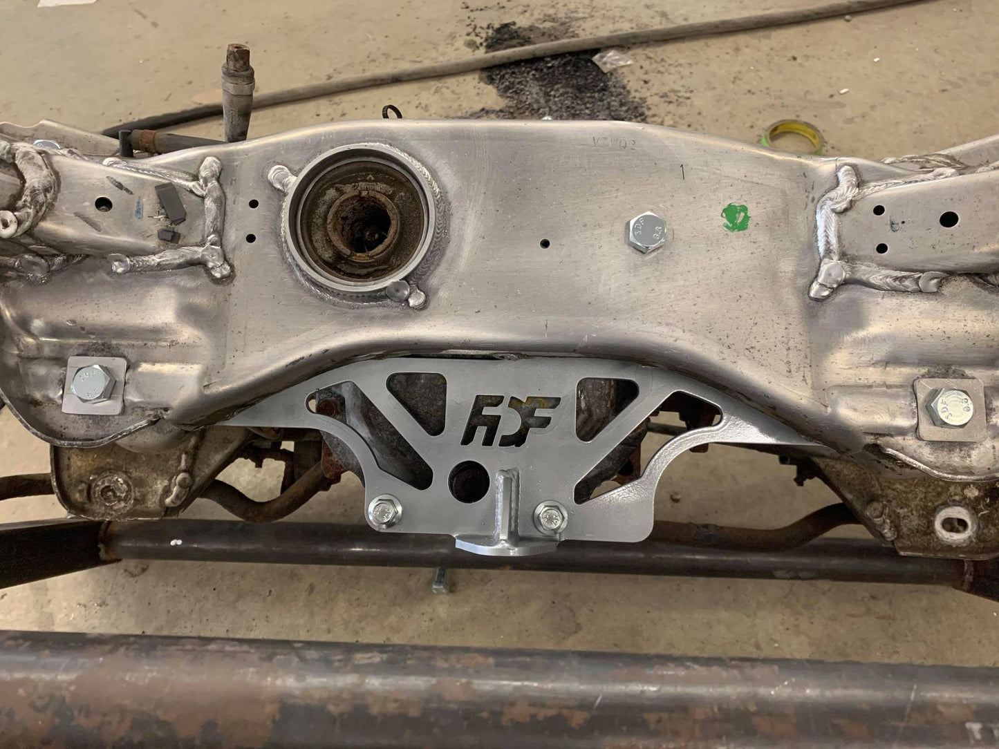 FDF RaceShop - NISSAN 350Z/G35 DIFF BRACE