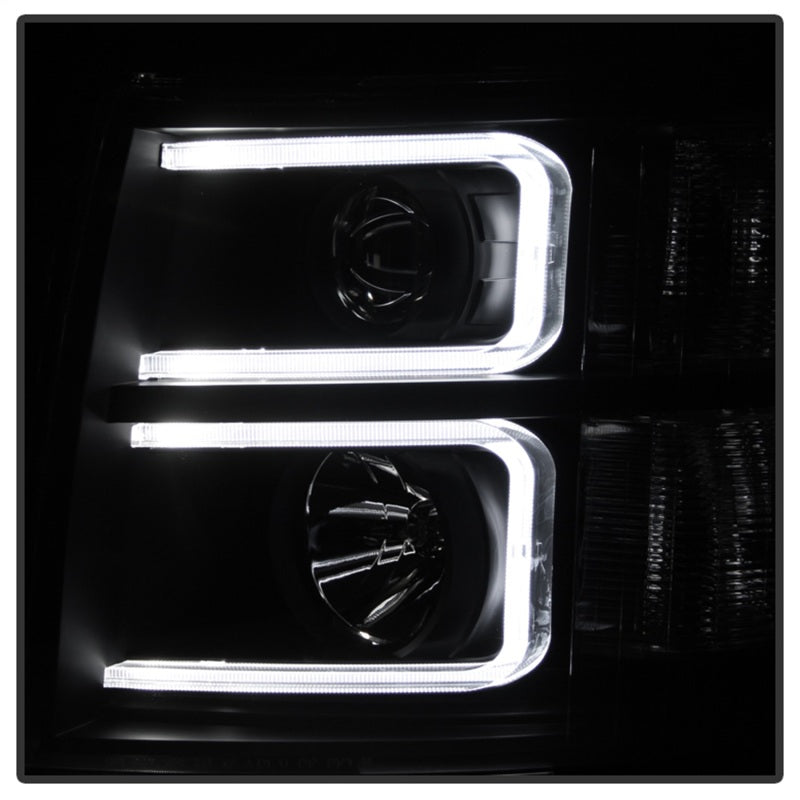 xTune Chevy Silverado 1500/2500/3500 07-13 Projector Headlights Black PRO-JH-CS07-LED-BK